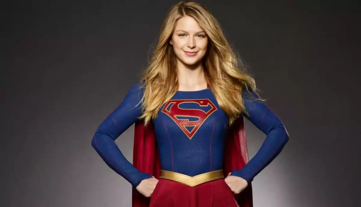 DC y Warner Bros preparan la adaptación al cine de 'Supergirl'.