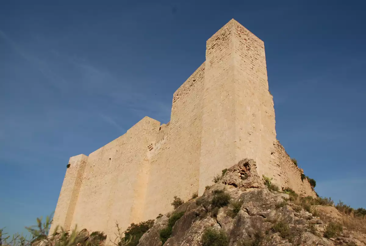 Castell de Miravet, sobre l'Ebre